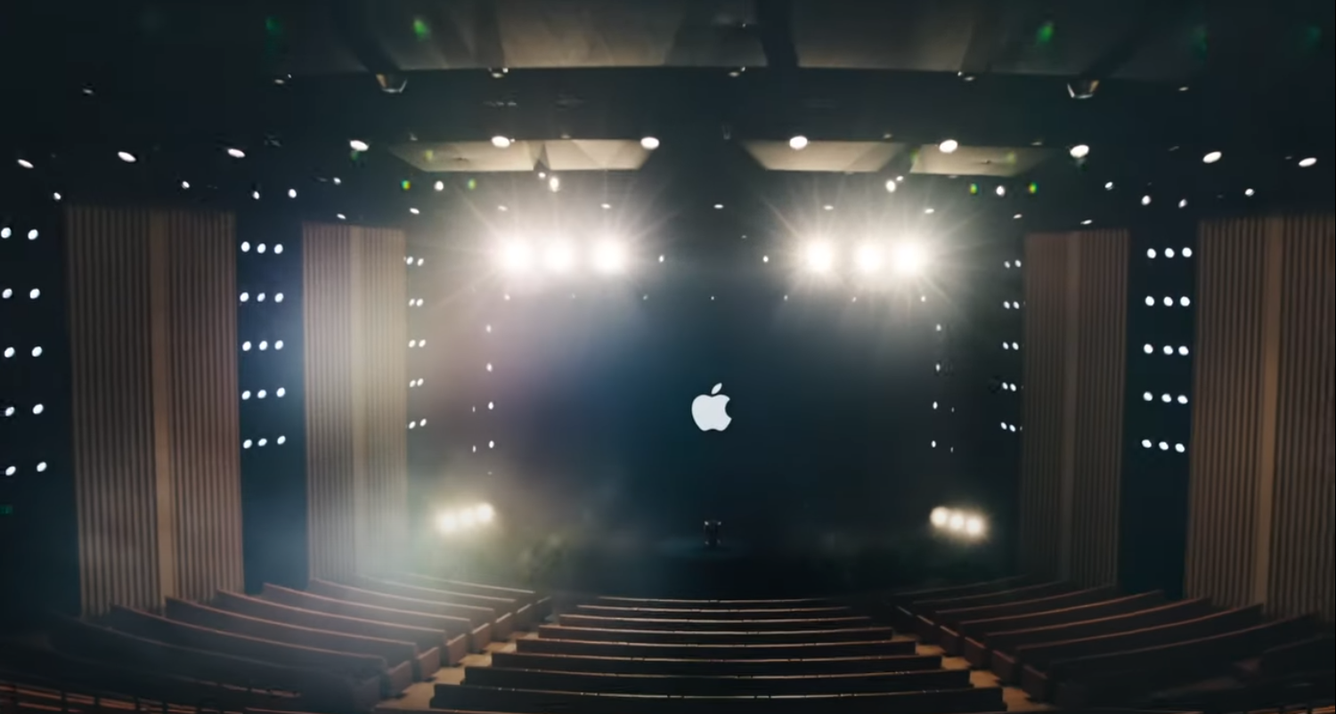 Le Steve Jobs Theater au siège d’Apple, pendant le tournage de la WWDC.